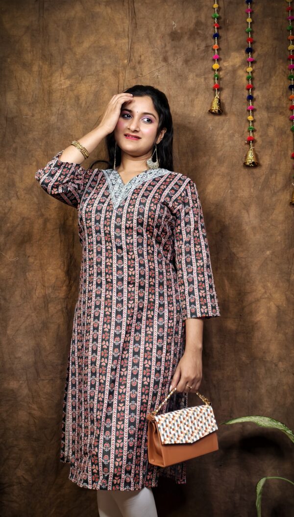 COTTON V NECK KURTI - Image 3